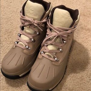 Timberland boys winter shoes wear only one time